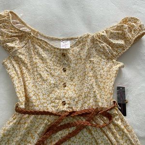 Floral yellow summer off shoulder dress size M 7-9